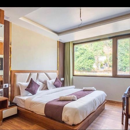 Hotel & Hostel Vimal Ganga Rishīkesh Eksteriør billede
