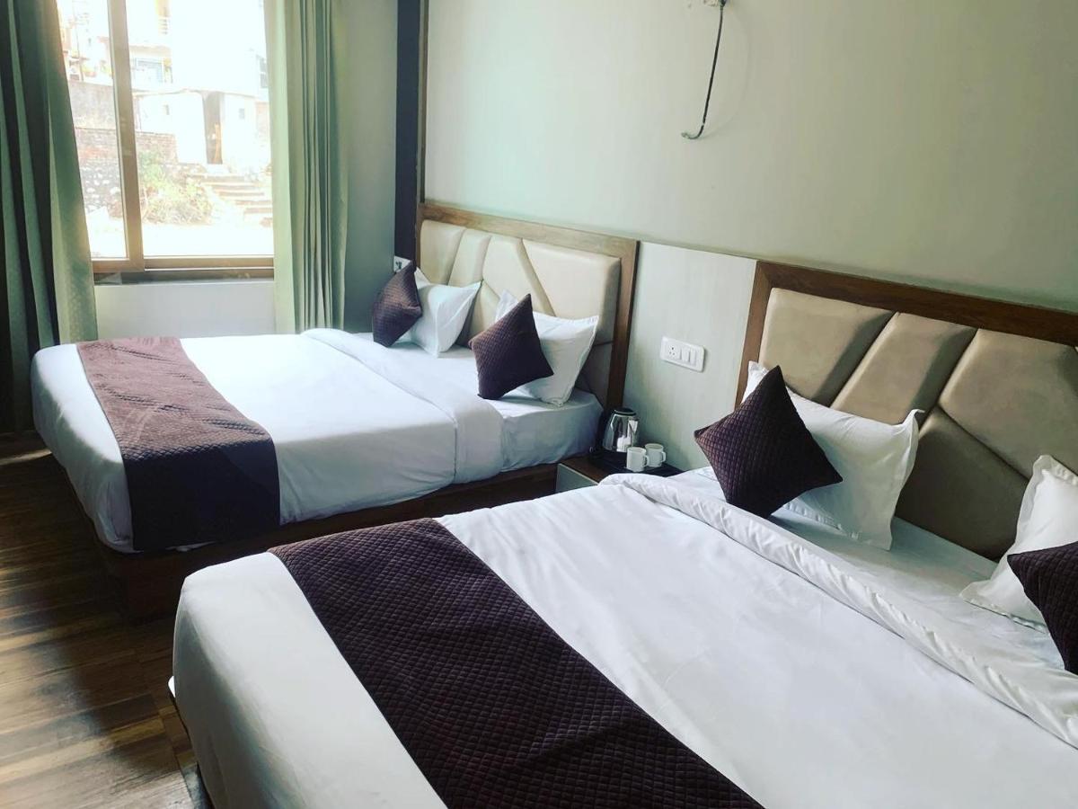Hotel & Hostel Vimal Ganga Rishīkesh Eksteriør billede