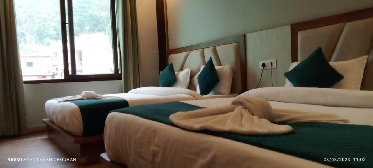 Hotel & Hostel Vimal Ganga Rishīkesh Eksteriør billede