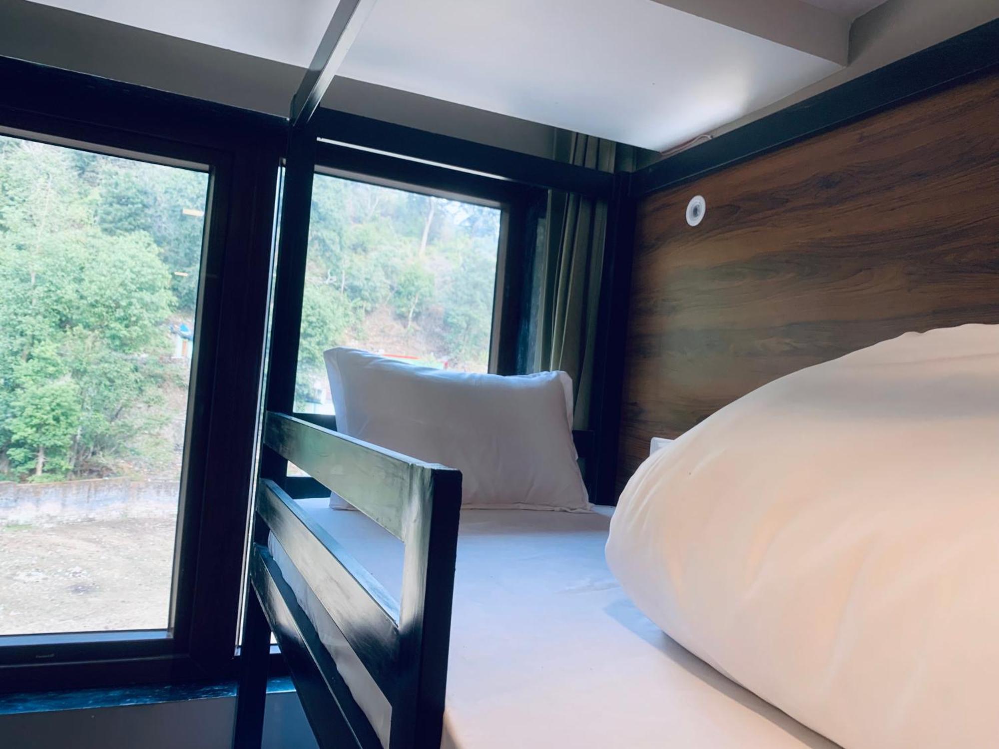 Hotel & Hostel Vimal Ganga Rishīkesh Eksteriør billede