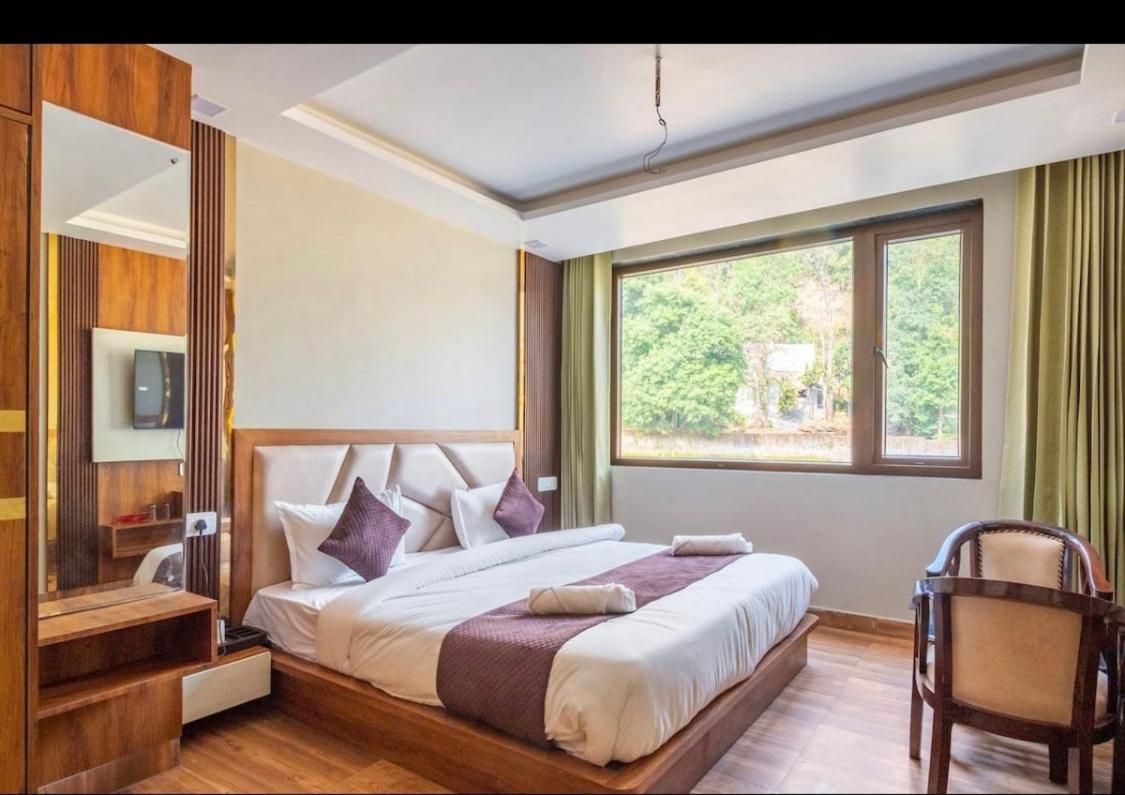 Hotel & Hostel Vimal Ganga Rishīkesh Eksteriør billede